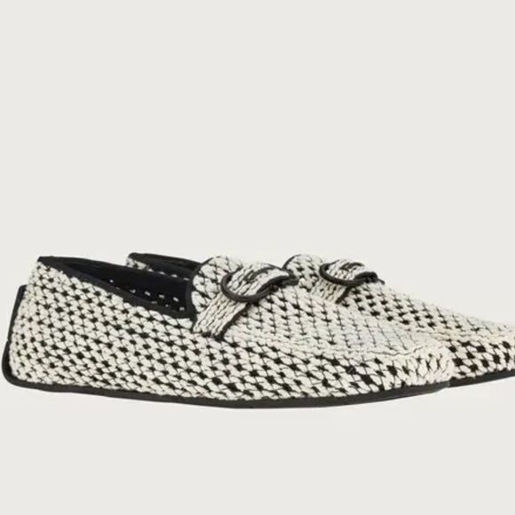 Salvatore Ferragamo Driver Loafer With Gancini Crochet Ornament main image 5